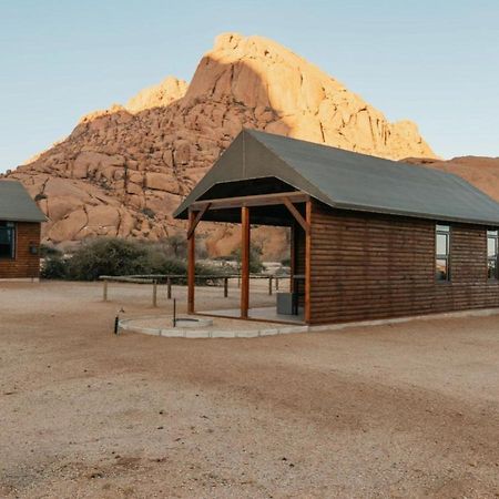 Spitzkoppe Cabin Camp Usakos Εξωτερικό φωτογραφία