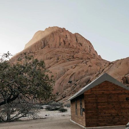 Spitzkoppe Cabin Camp Usakos Εξωτερικό φωτογραφία