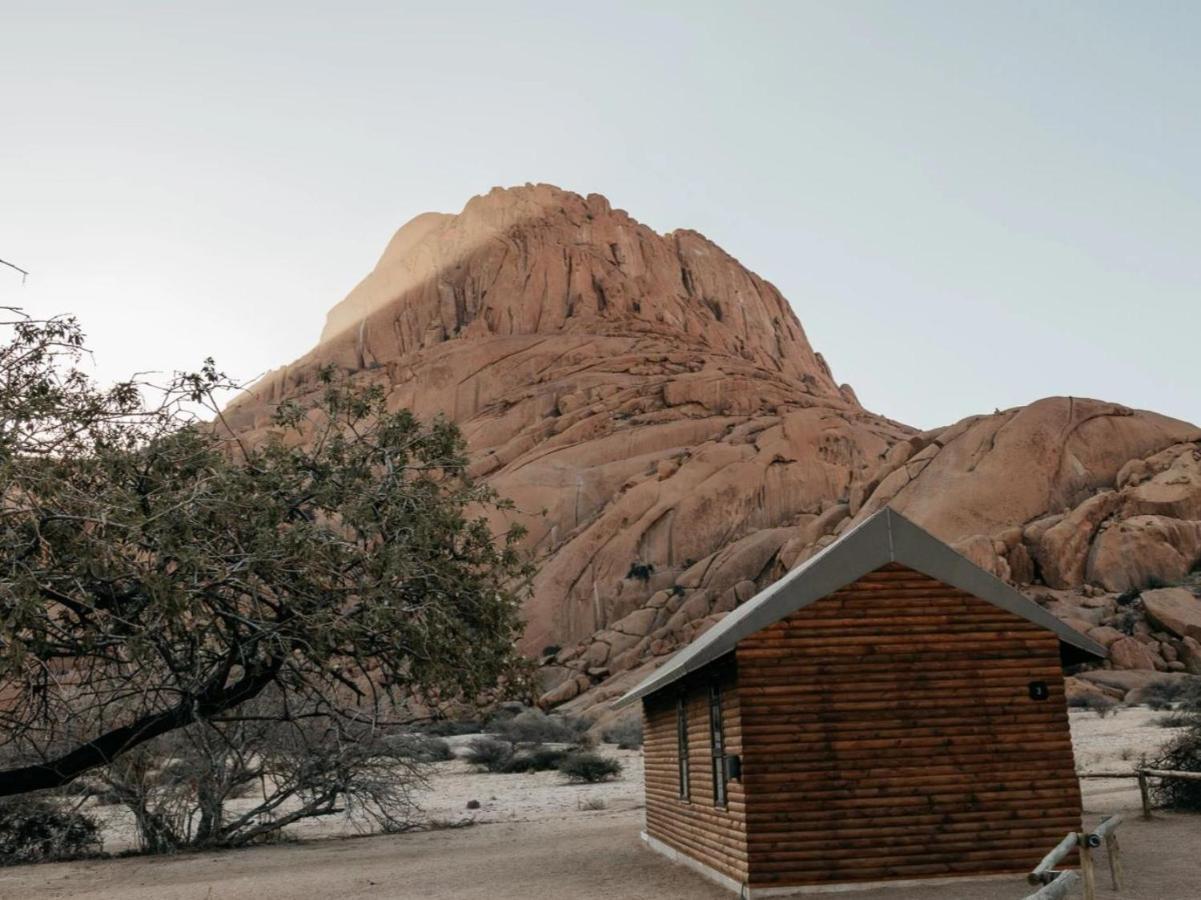 Spitzkoppe Cabin Camp Usakos Εξωτερικό φωτογραφία