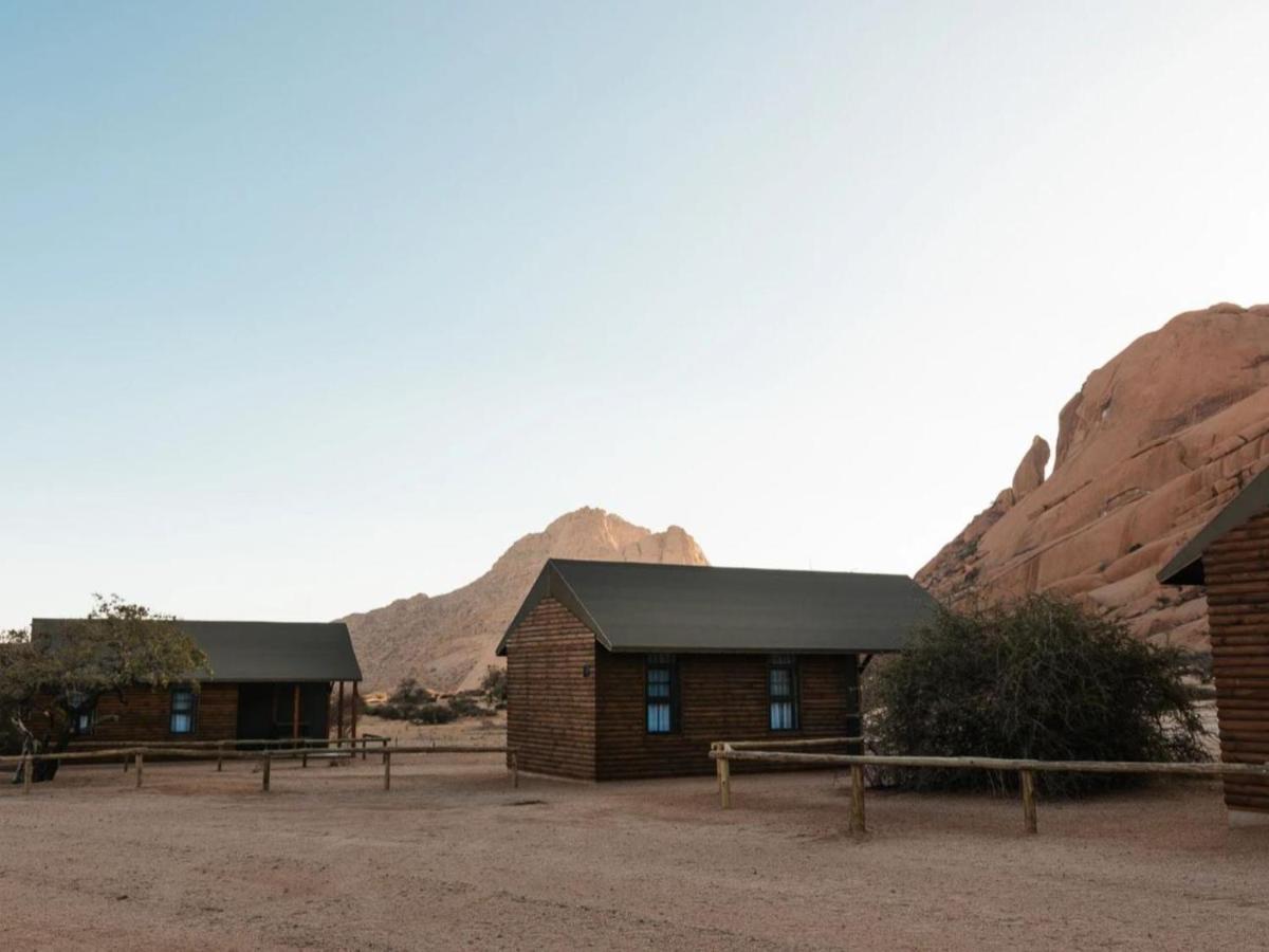 Spitzkoppe Cabin Camp Usakos Εξωτερικό φωτογραφία